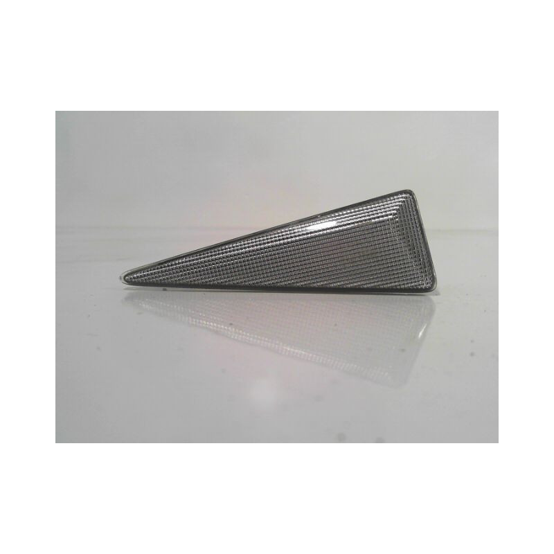 REPETITEUR AILE GAUCHE RENAULT SCENIC II PH.1 03-06