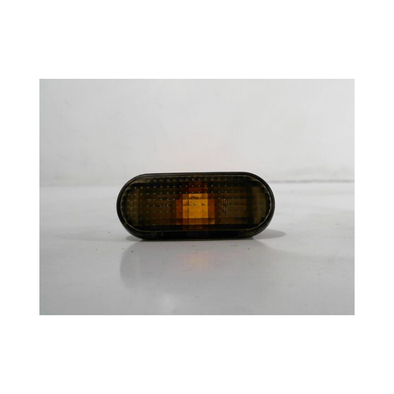 REPETITEUR AILE DROIT VOLKSWAGEN POLO 94-99