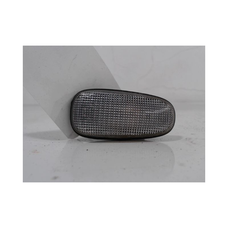 REPETITEUR AILE DROIT OPEL ZAFIRA