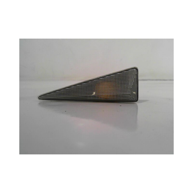 REPETITEUR AILE DROIT RENAULT ESPACE