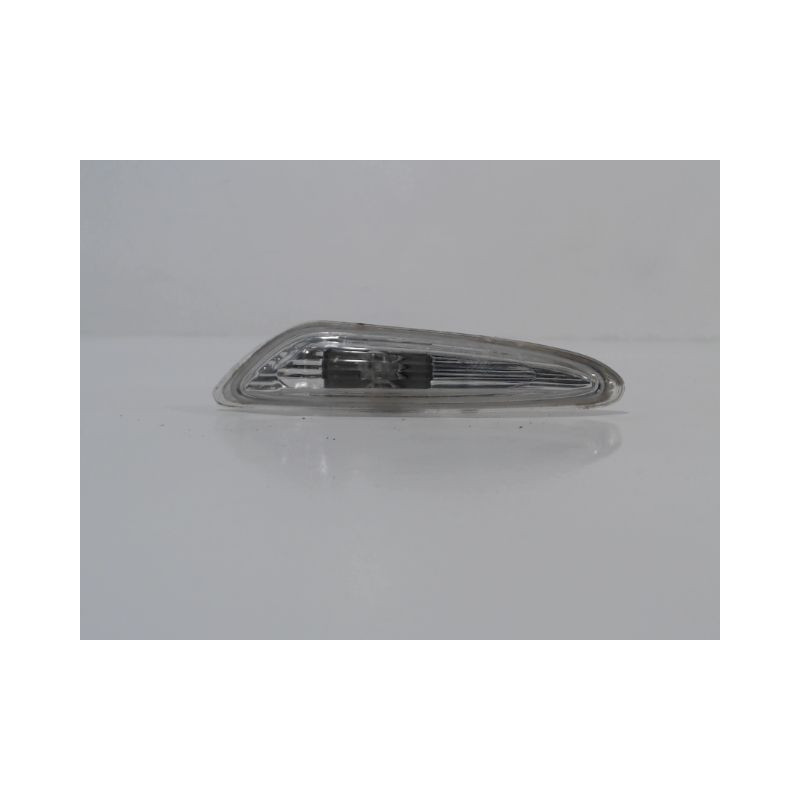 REPETITEUR AILE GAUCHE B.M.W. SERIE 3