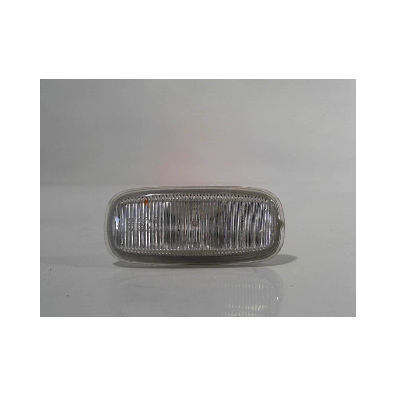 REPETITEUR AILE DROIT AUDI A4 99-2001