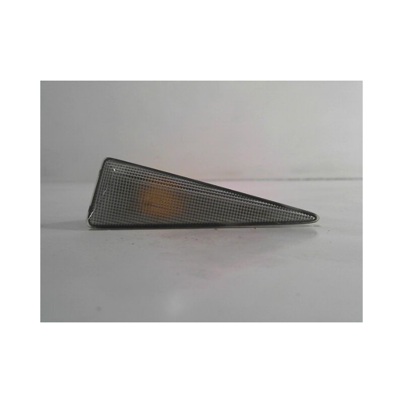 REPETITEUR AILE DROIT RENAULT SCENIC II PH.2 06-09