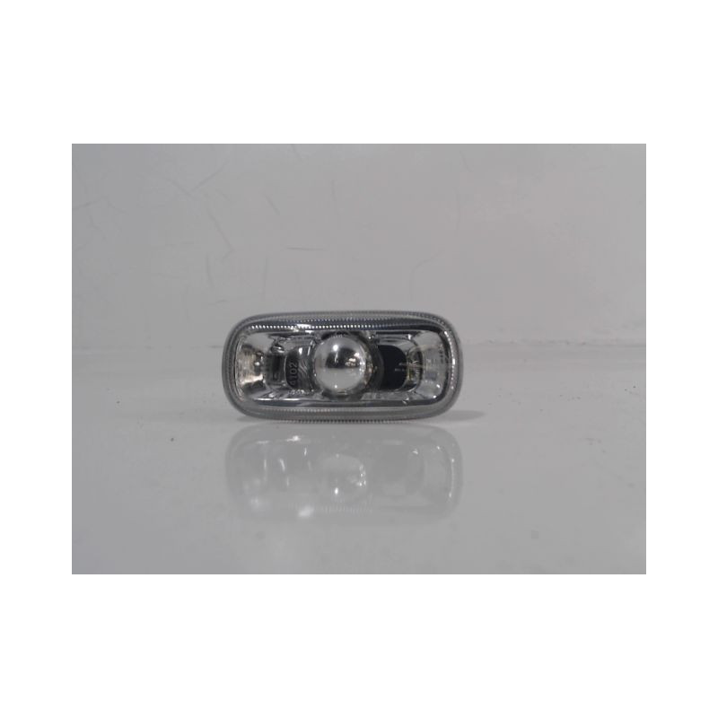 REPETITEUR AILE DROIT AUDI A6 AVANT 2001-