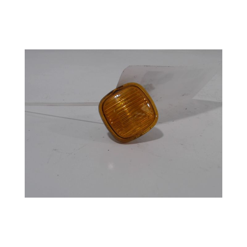 REPETITEUR AILE GAUCHE AUDI A4 95-99