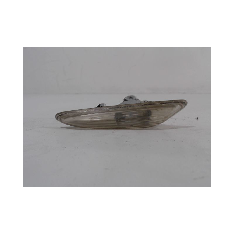 REPETITEUR AILE GAUCHE B.M.W. SERIE 3