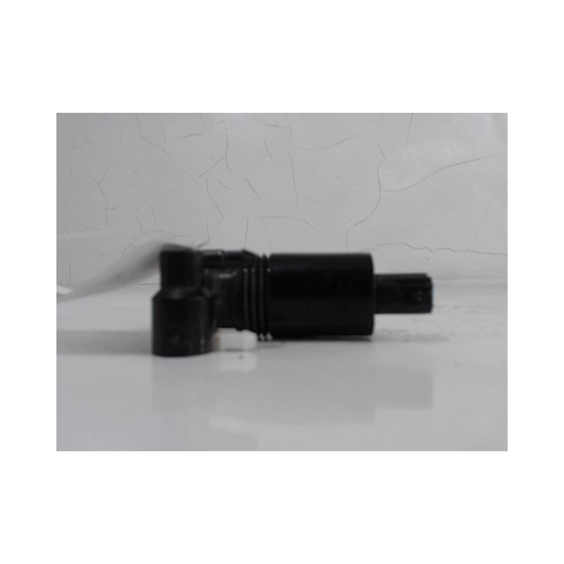 POMPE LAVE-GLACE AVANT FORD FIESTA 2010-