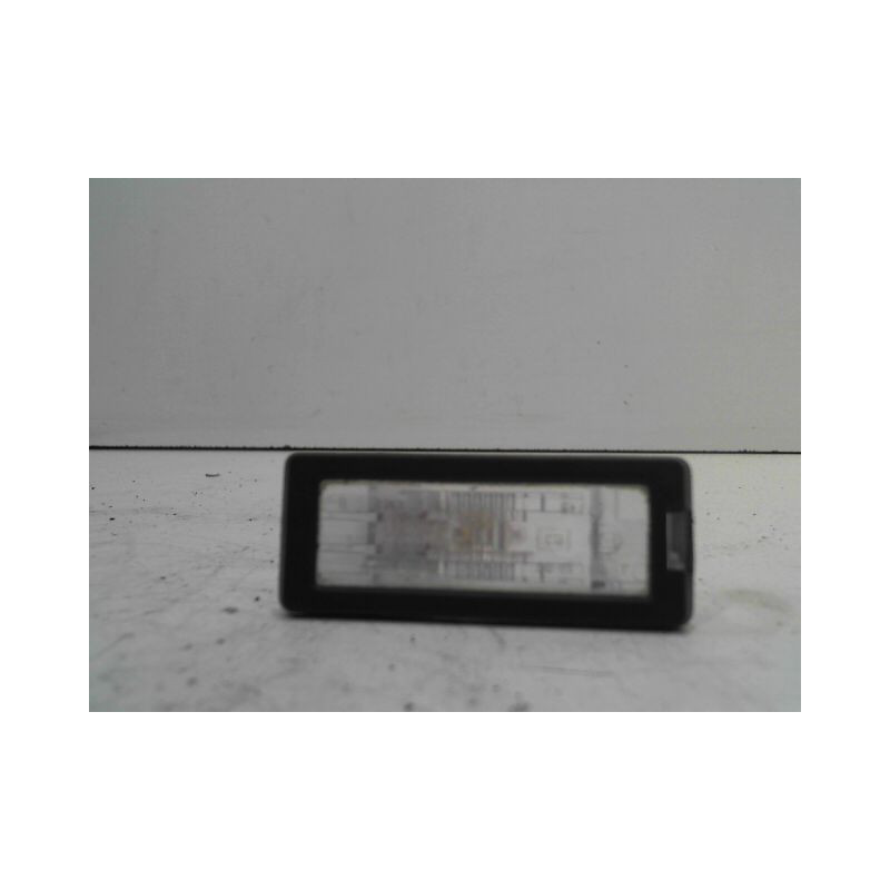 ECLAIREUR PLAQUE DE POLICE DROIT RENAULT ZOE