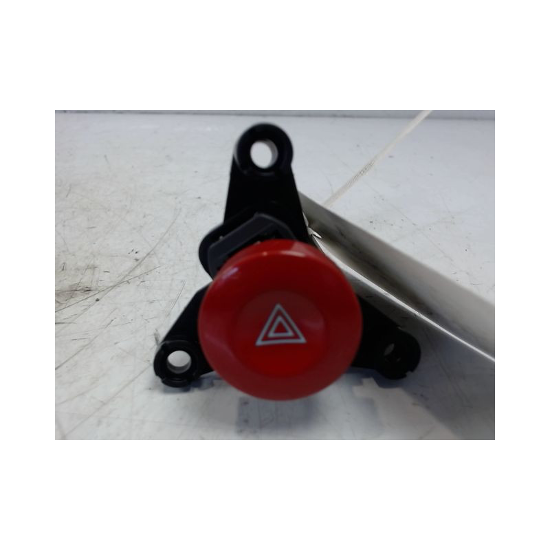 BOUTON DE WARNING CHEVROLET MATIZ 05-