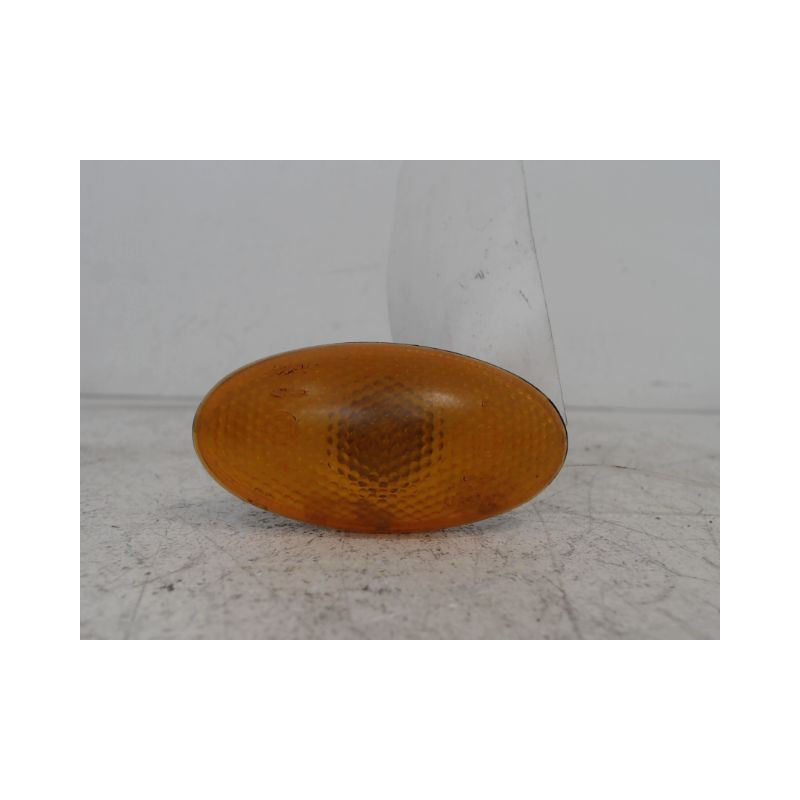 REPETITEUR AILE DROIT NISSAN PIXO
