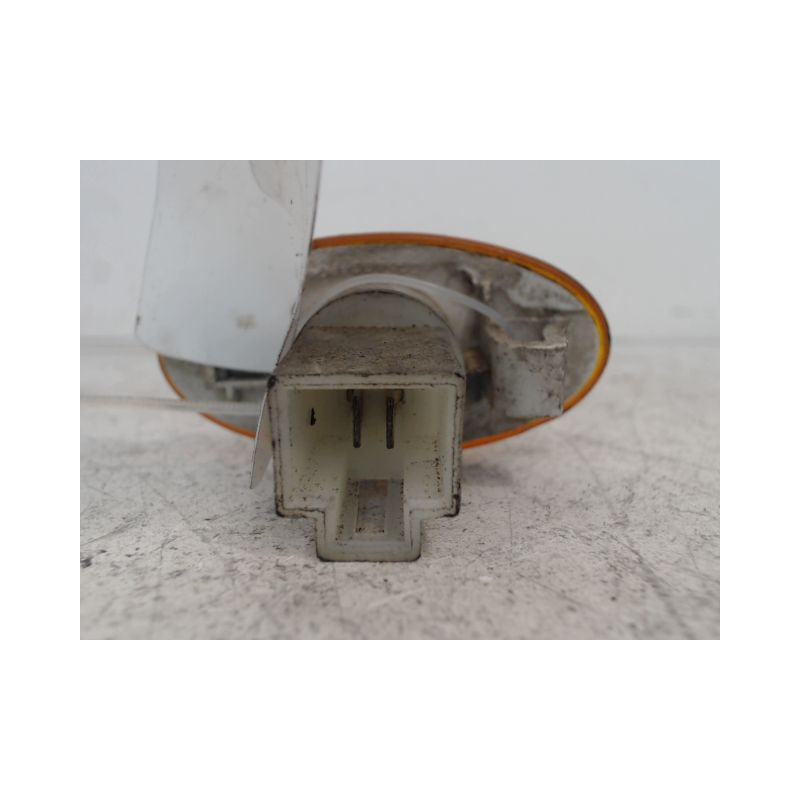 REPETITEUR AILE DROIT NISSAN PIXO