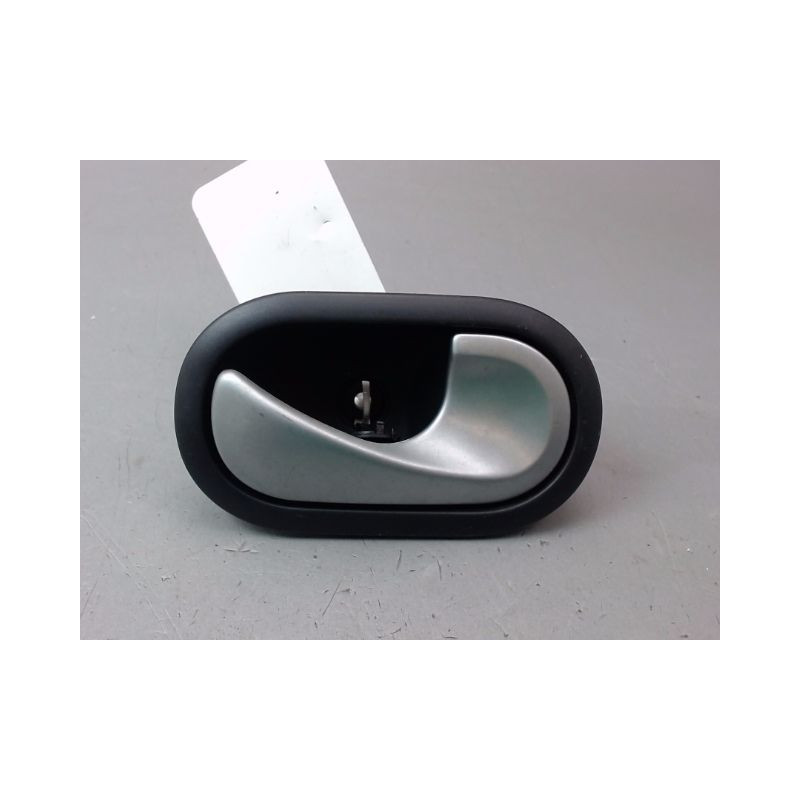 POIGNEE INTERIEURE PORTE AVANT DROIT RENAULT SCENIC MONOSP. II Phase 2 2006-2009