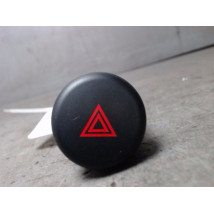 BOUTON DE WARNING NISSAN JUKE