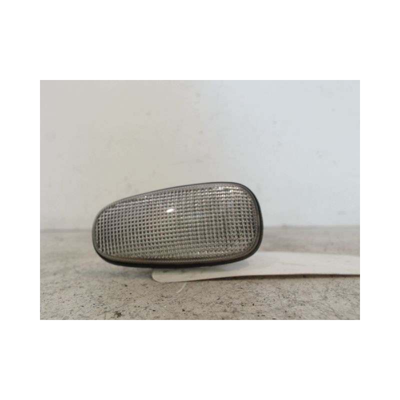 REPETITEUR AILE GAUCHE OPEL ZAFIRA