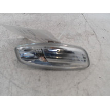 REPETITEUR AILE DROIT PEUGEOT 207