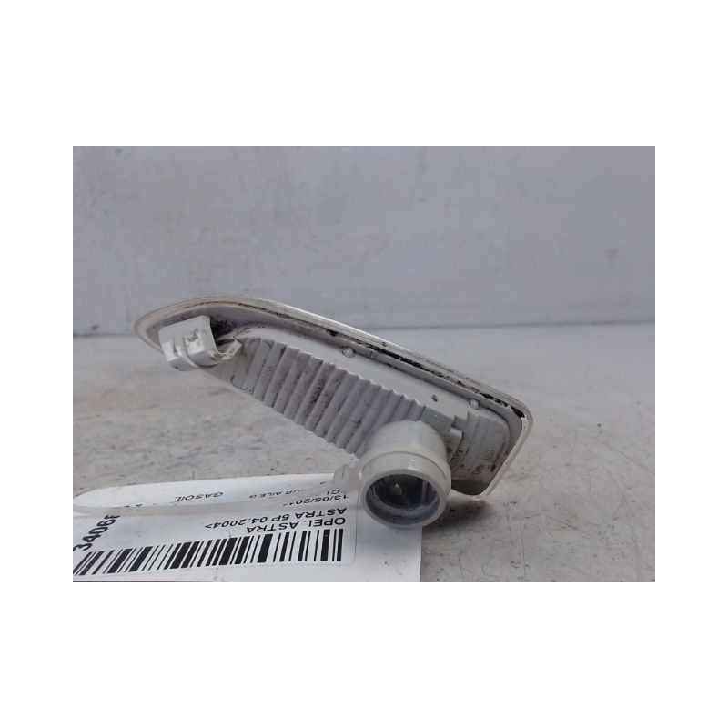 REPETITEUR AILE GAUCHE OPEL ASTRA 2004-