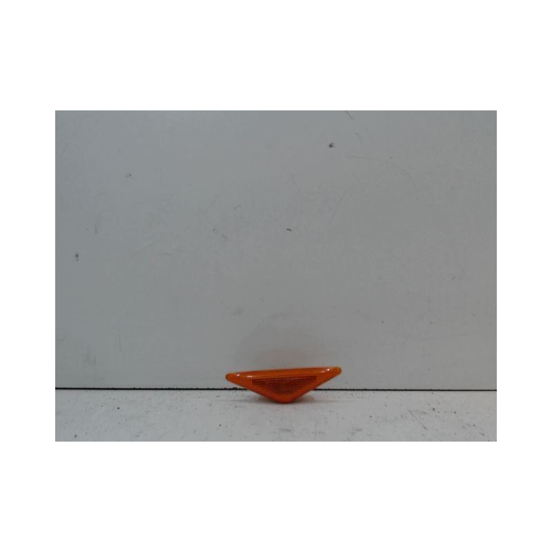 REPETITEUR AILE DROIT FORD FOCUS