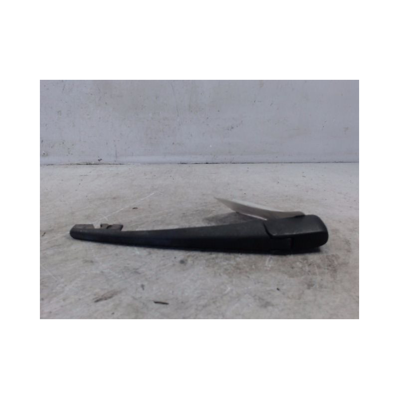 BRAS ESSUIE-GLACE ARRIERE OPEL AGILA