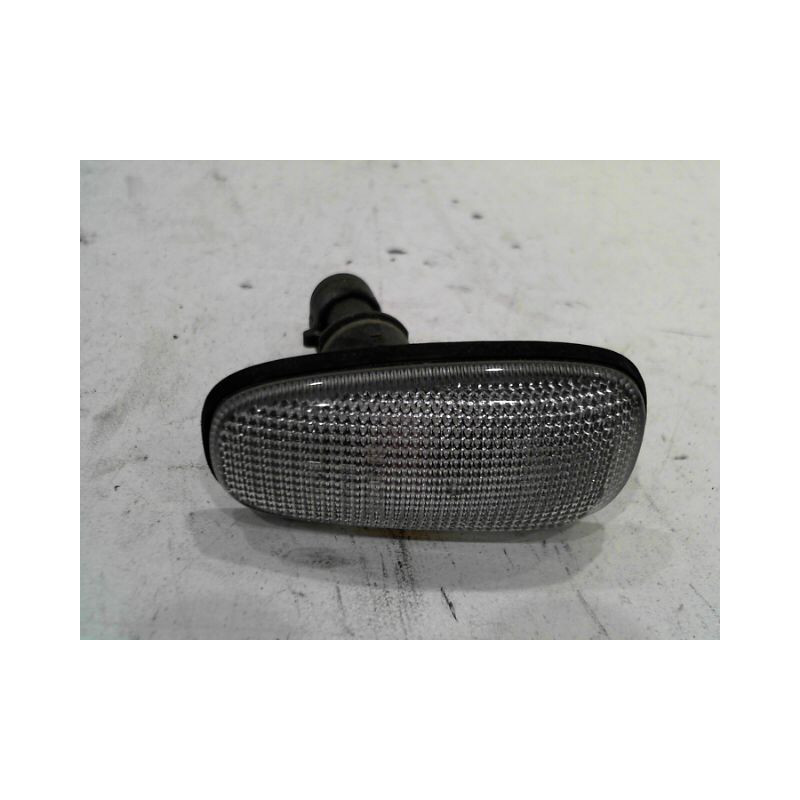REPETITEUR AILE GAUCHE OPEL ZAFIRA
