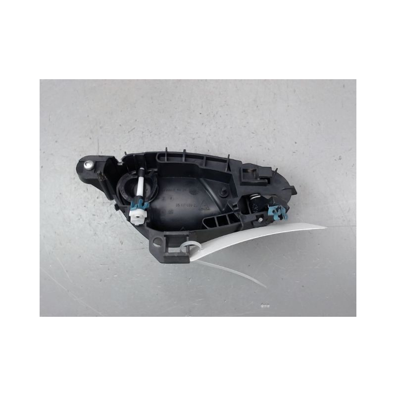POIGNEE INTERIEURE PORTE AVANT GAUCHE CITROEN XSARA Phase 2 2000-2004