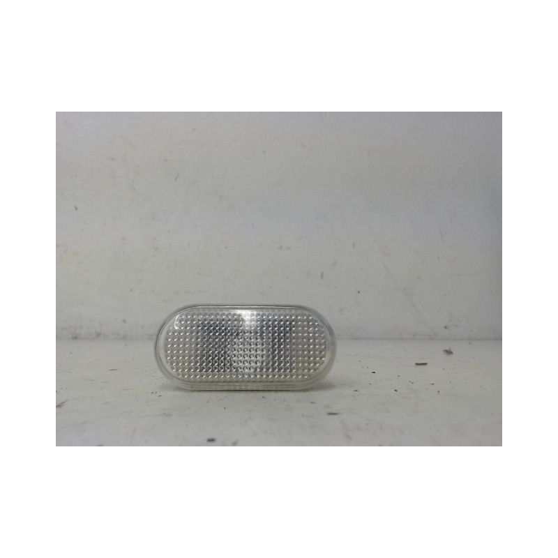 REPETITEUR AILE GAUCHE NISSAN MICRA