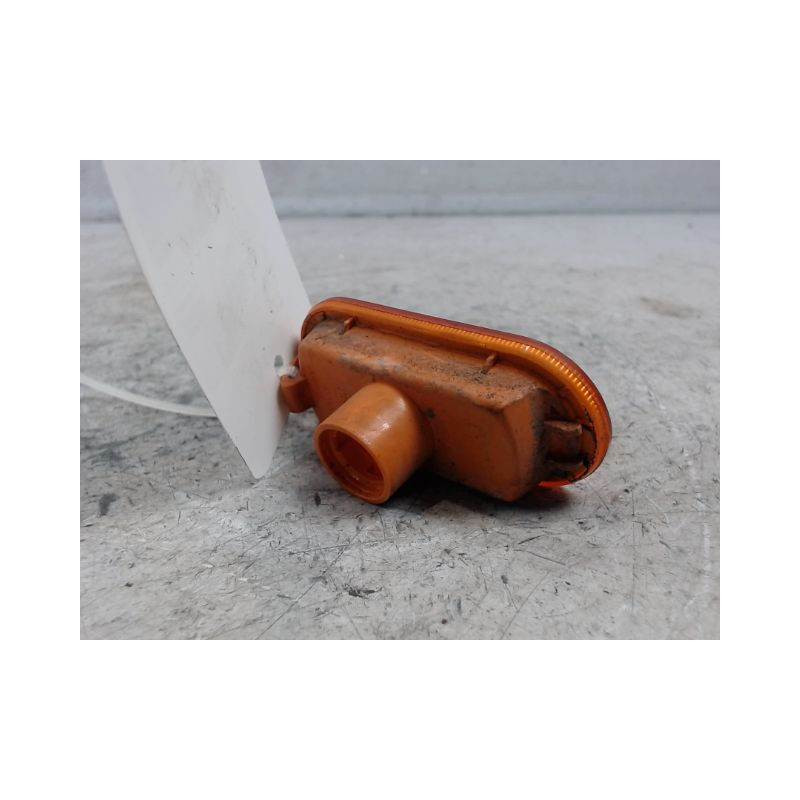 REPETITEUR AILE DROIT FORD FUSION