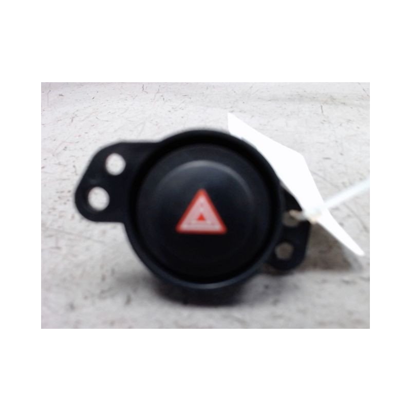 BOUTON DE WARNING PEUGEOT 108