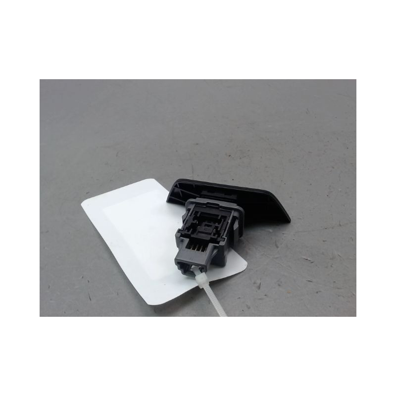 BOUTON DE WARNING TOYOTA IQ 2008-