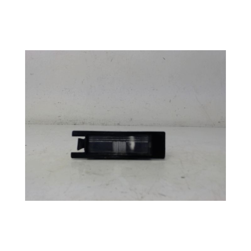 ECLAIREUR PLAQUE DE POLICE DROIT FIAT PUNTO