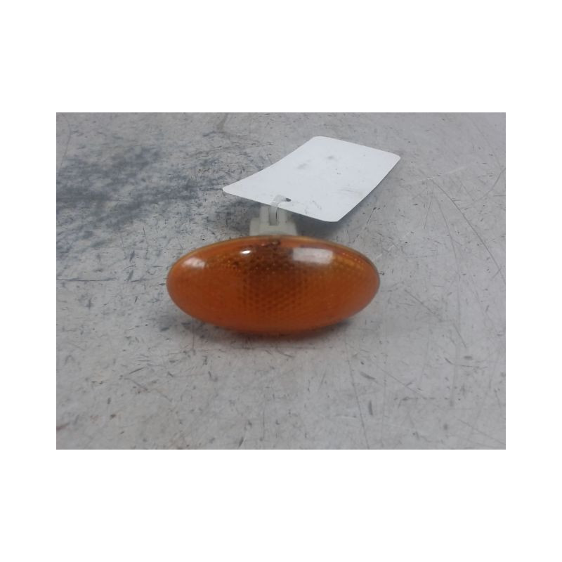 REPETITEUR AILE GAUCHE NISSAN PIXO
