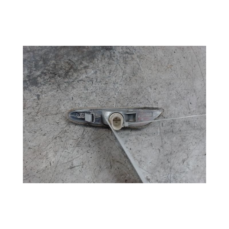 REPETITEUR AILE DROIT BMW SERIE 5 (E60) 2003-