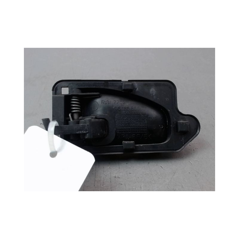 POIGNEE INTERIEURE PORTE AVANT DROIT CITROEN SAXO Phase 2 1999-2004