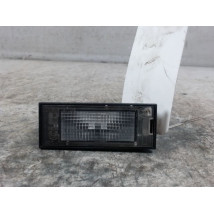ECLAIREUR PLAQUE DE POLICE DROIT RENAULT MEGANE