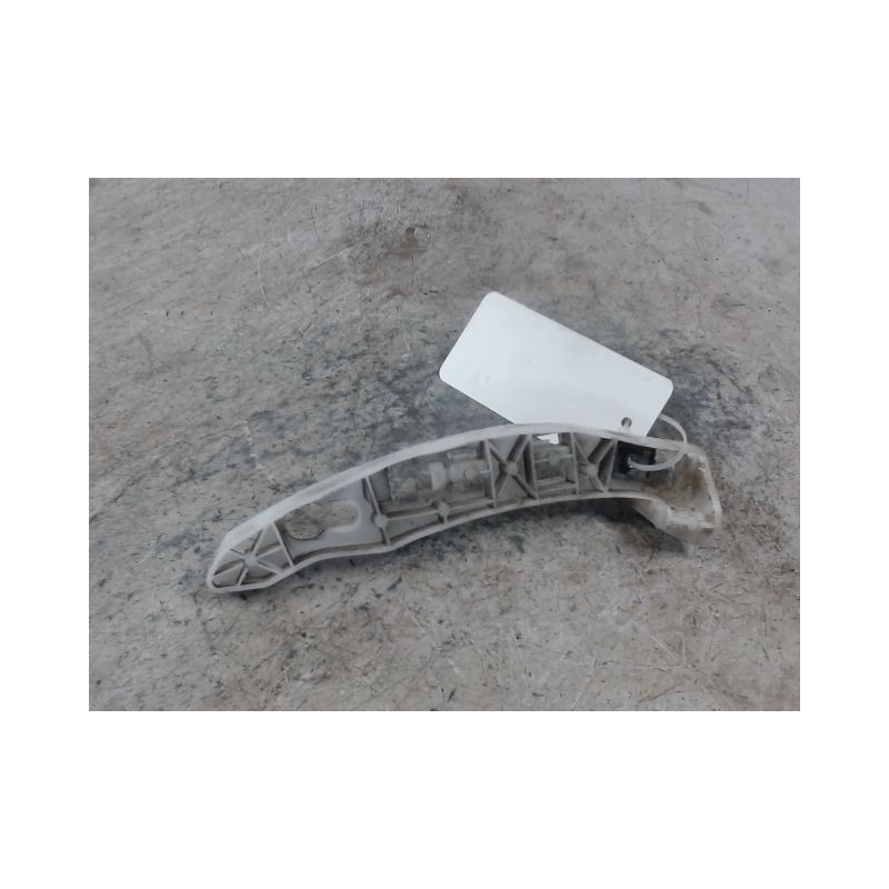 SUPPORT DROIT PARE-CHOC ARRIERE  PEUGEOT 208