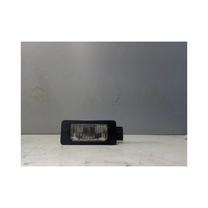 ECLAIREUR PLAQUE DE POLICE DROIT B.M.W. SERIE 3
