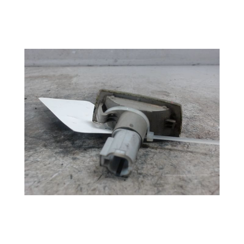 REPETITEUR AILE DROIT CHEVROLET ORLANDO