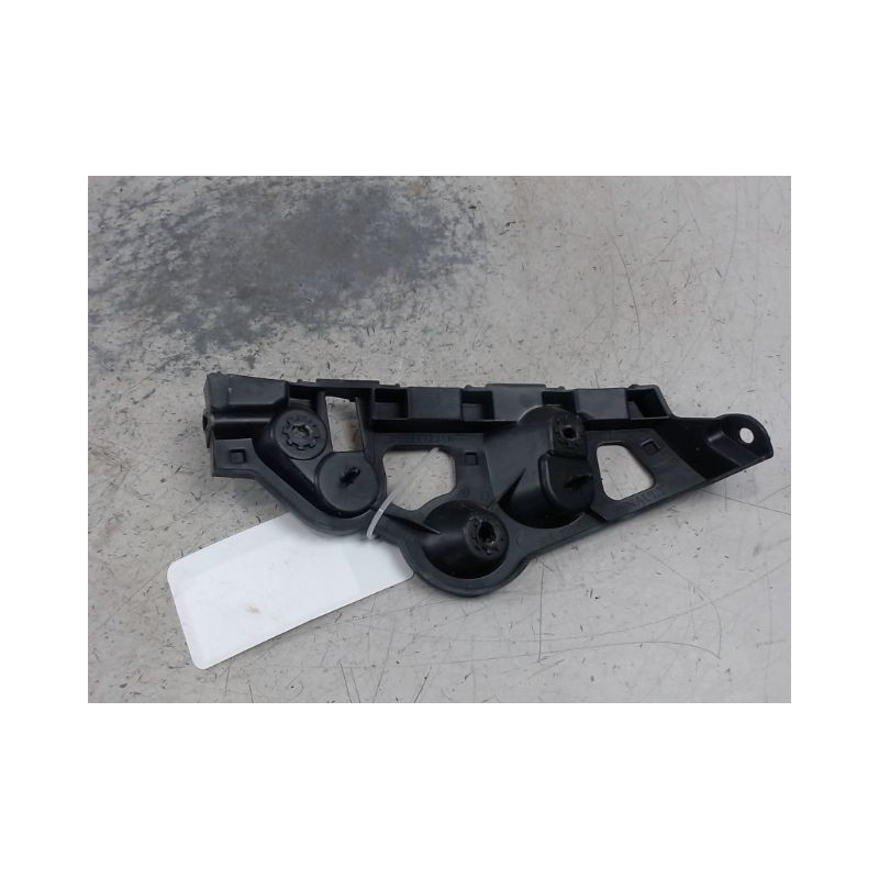 SUPPORT DROIT PARE-CHOC ARRIERE  DACIA SANDERO 2008-
