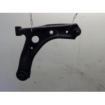 TRIANGLE INFERIEUR AVANT DROIT TOYOTA AYGO