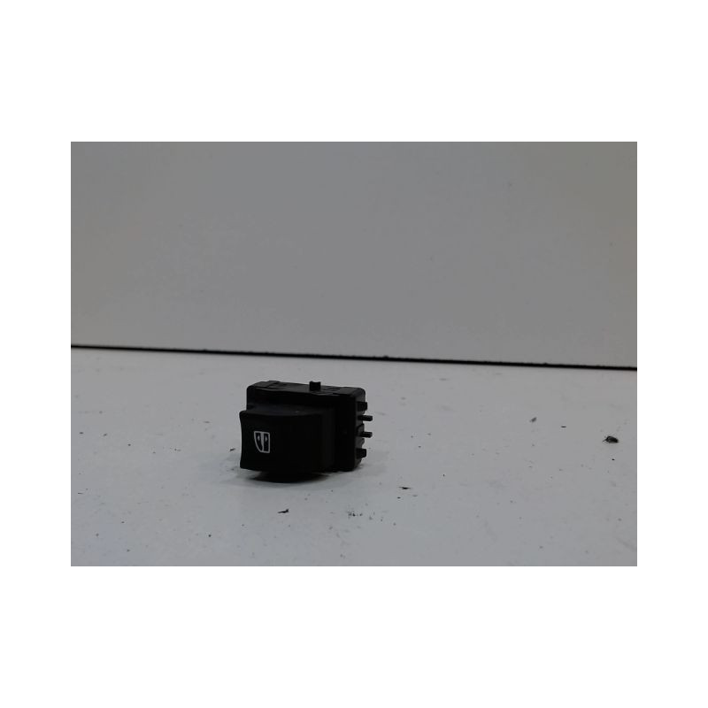COMMANDE LEVE-GLACE PORTE AVD RENAULT MEGANE