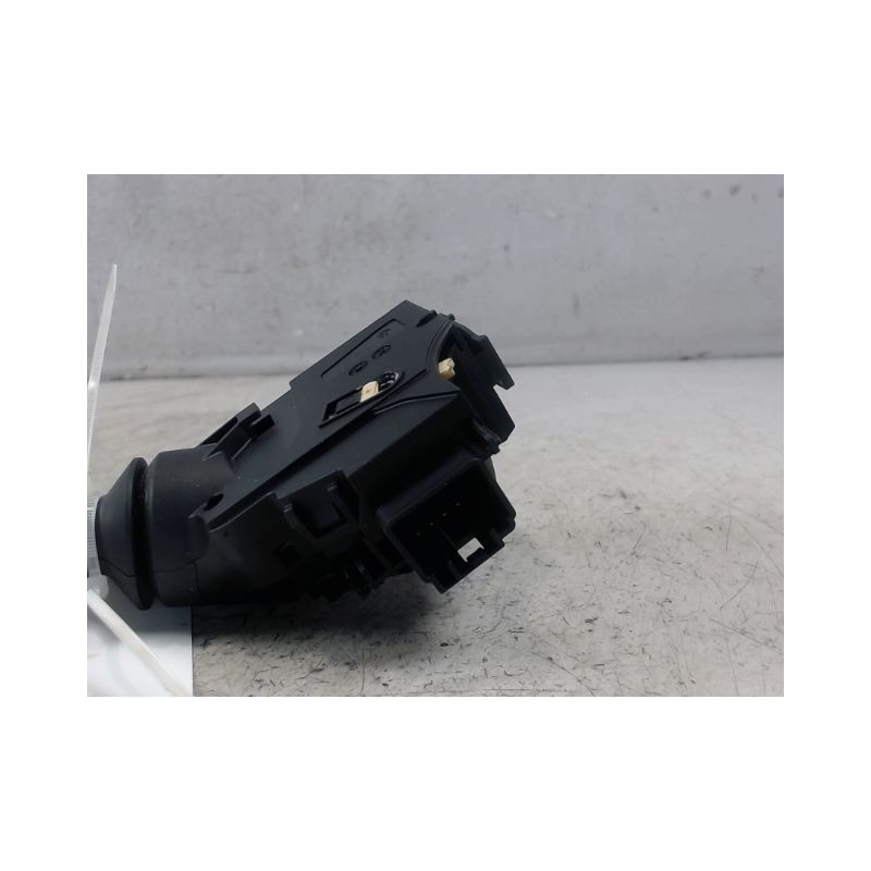 COMMANDE CLIGNOTANT FORD FIESTA 2008-