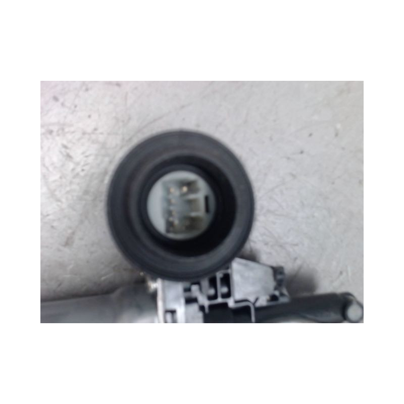 MECANISME+MOTEUR LEVE-GLACE ARRIERE DROIT TOYOTA VERSO-S