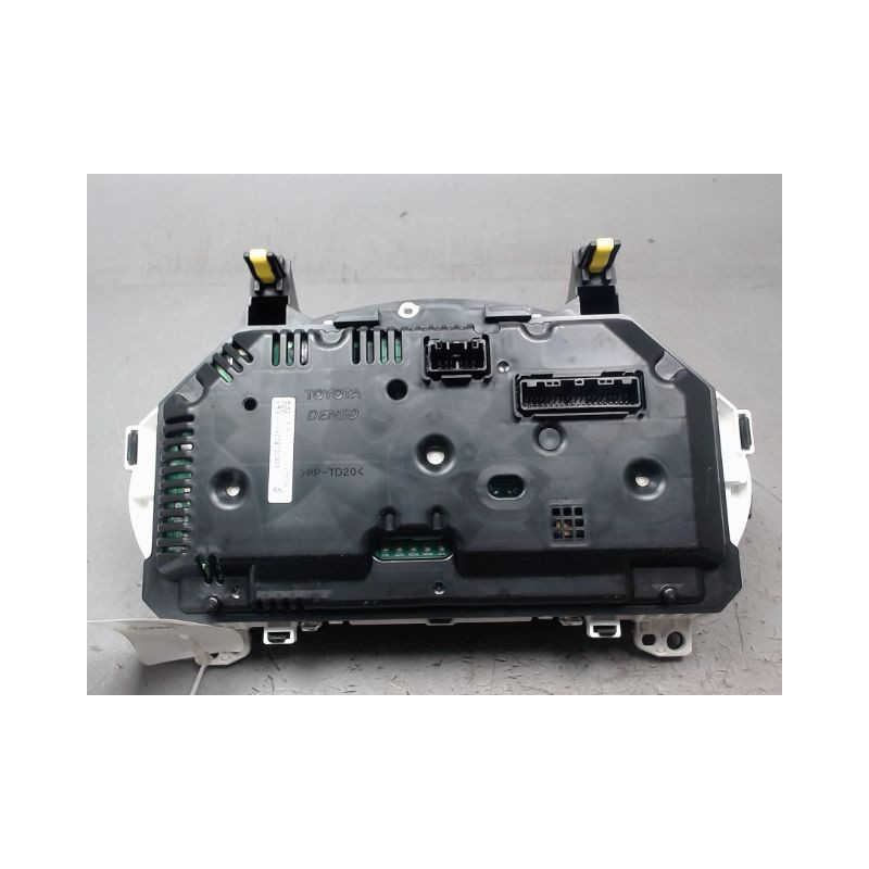 BLOC COMPTEURS TOYOTA VERSO-S