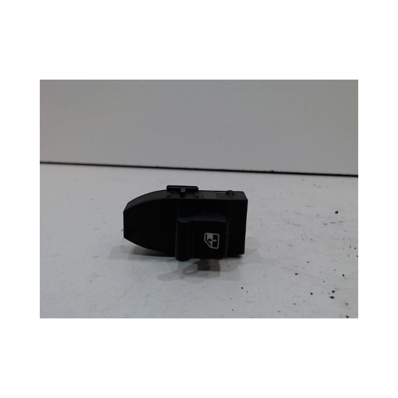 COMMANDE LEVE-GLACE PORTE AVD ALFA ROMEO GIULIETTA