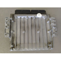 CALCULATEUR MOTEUR RENAULT CLIO