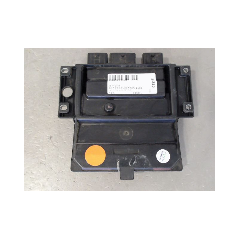 CALCULATEUR MOTEUR RENAULT CLIO