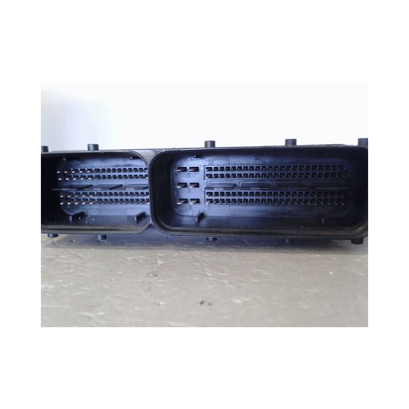 CALCULATEUR MOTEUR VOLKSWAGEN GOLF V 2003-2009