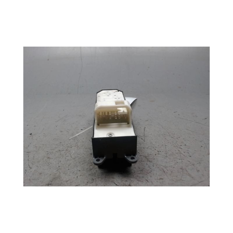 COMMANDE LEVE-GLACE PORTE AVG TOYOTA RAV4 2006