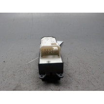 COMMANDE LEVE-GLACE PORTE AVG TOYOTA RAV4 2006