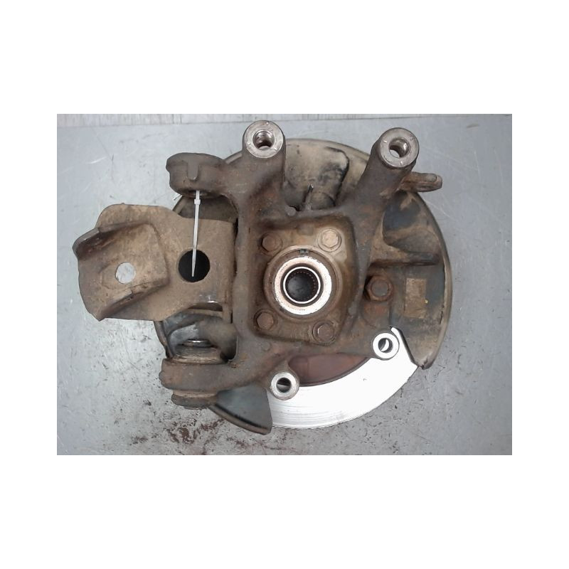 PIVOT ARRIERE DROIT TOYOTA RAV4 2006