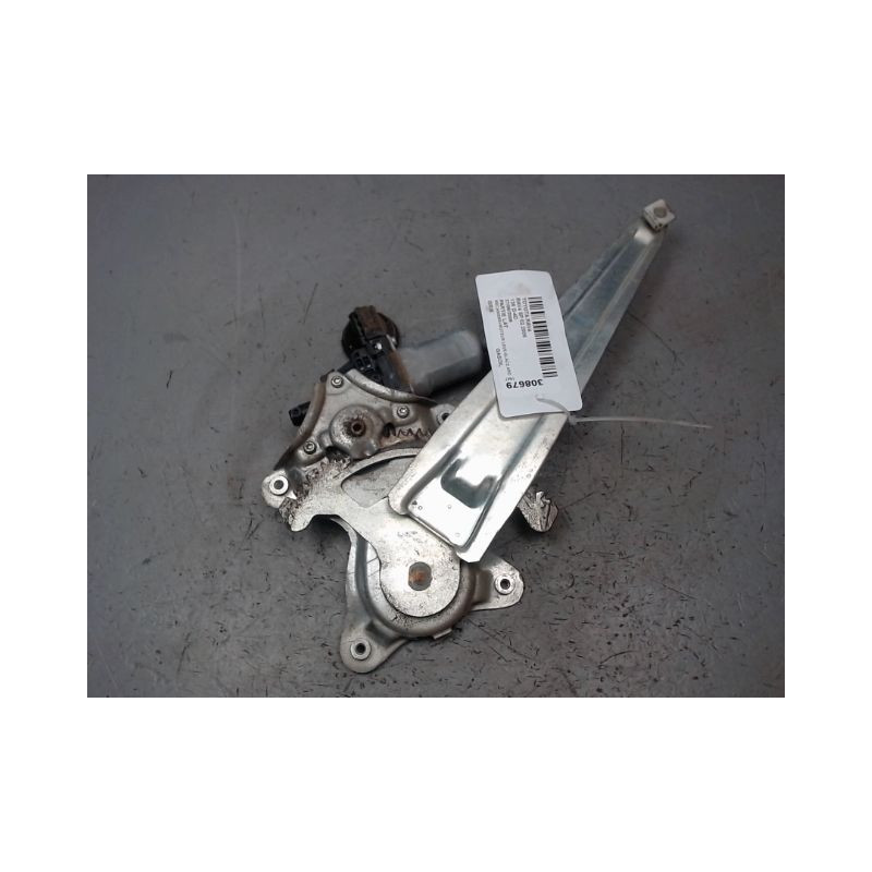 MECANISME+MOTEUR LEVE-GLACE ARRIERE DROIT TOYOTA RAV4 2006